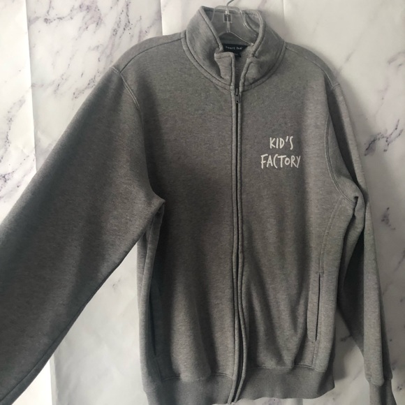 KID’S FACTORY LOGO ZIP UP SWEATSHIRT JACKET GREY MENS SMALL - Picture 5 of 8